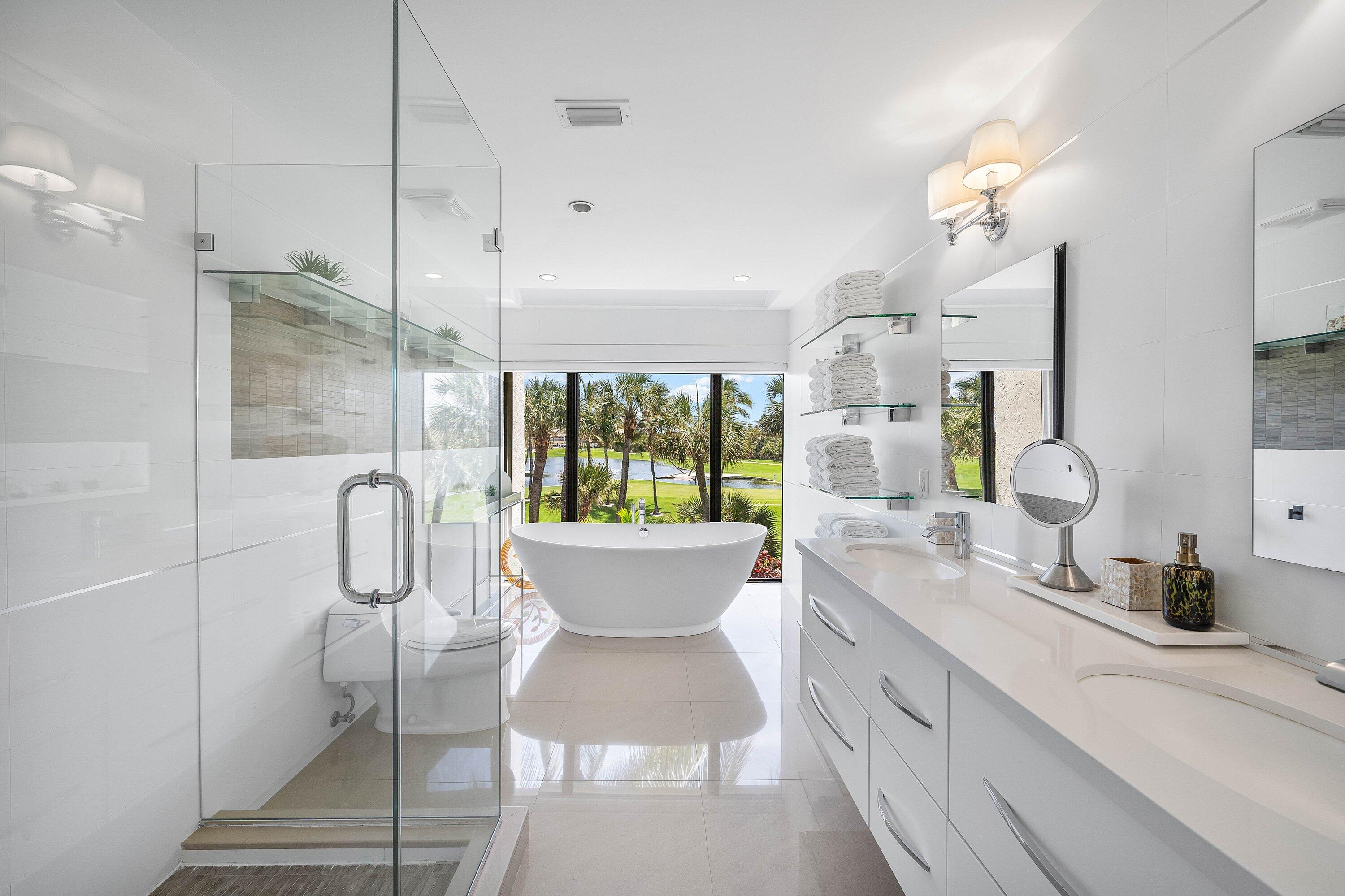 TRES VIDAS OF PALM BEACH - Residential Lease