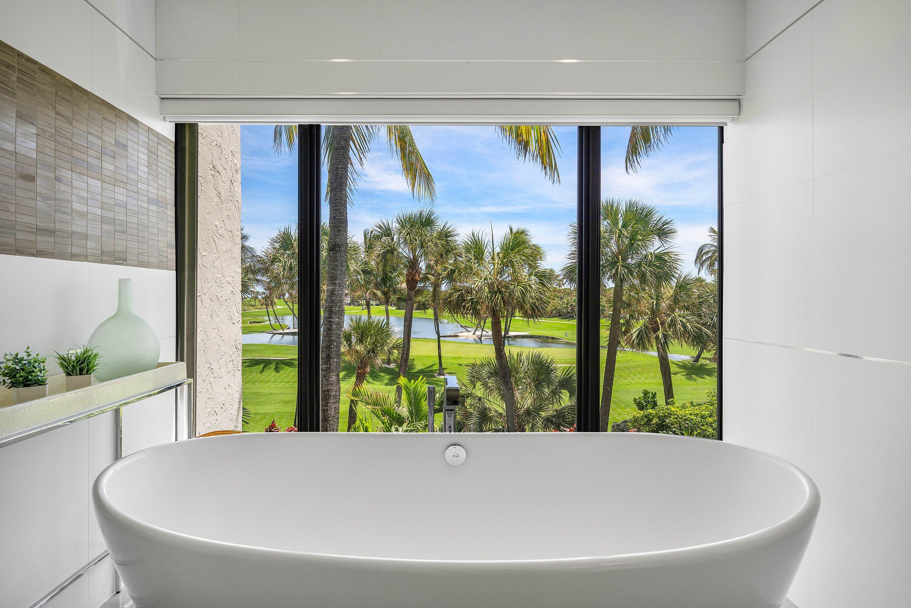 TRES VIDAS OF PALM BEACH - Residential Lease
