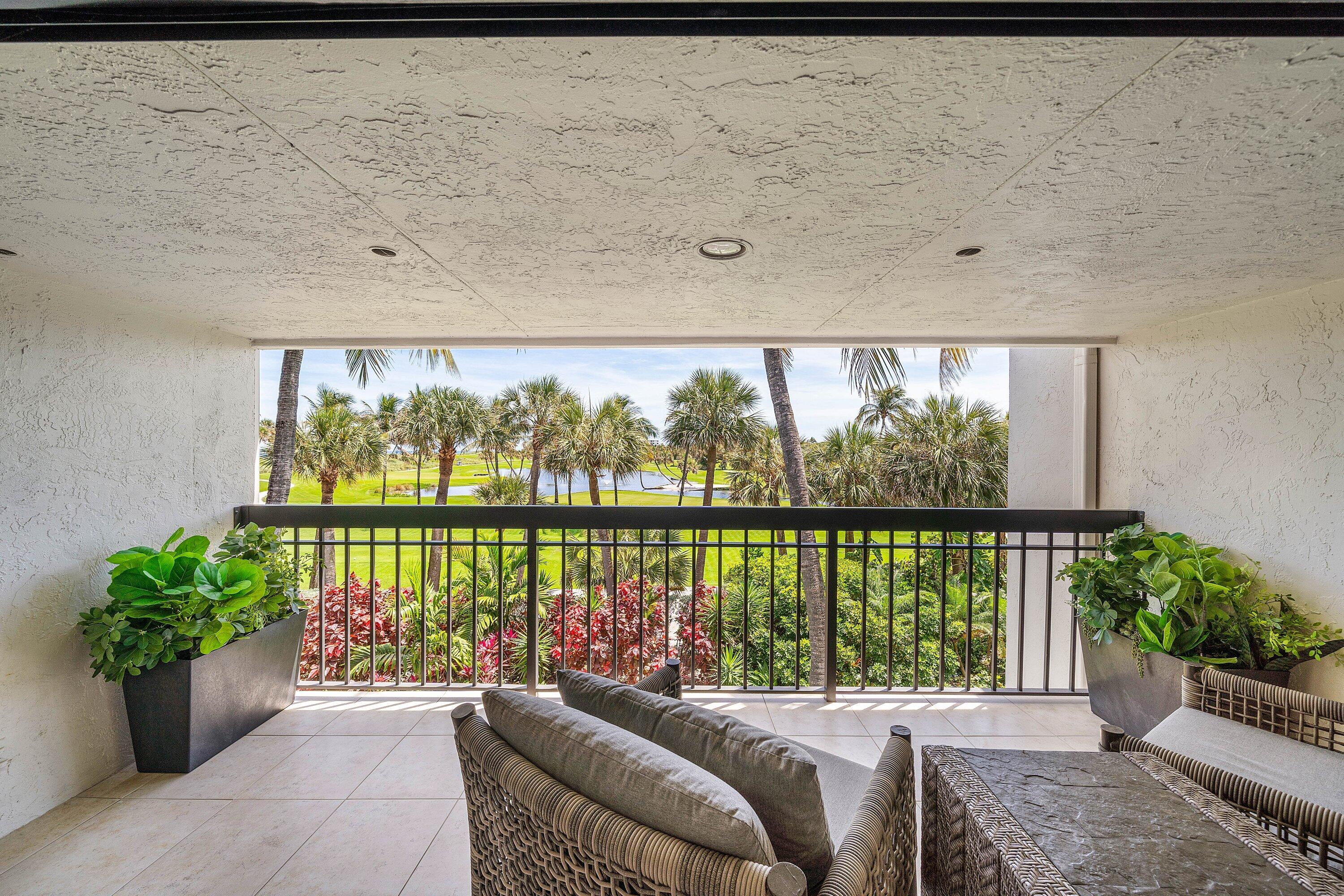 TRES VIDAS OF PALM BEACH - Residential Lease