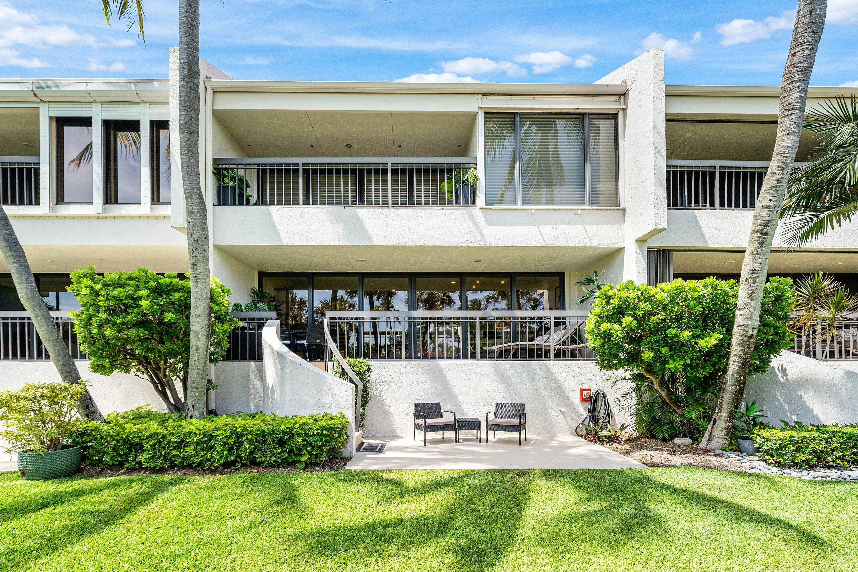 TRES VIDAS OF PALM BEACH - Residential Lease