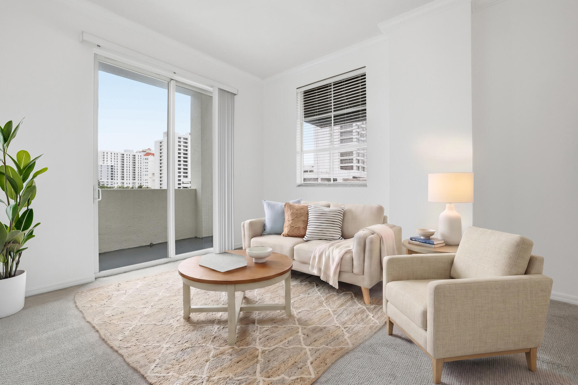 PRADO CONDO - Residential