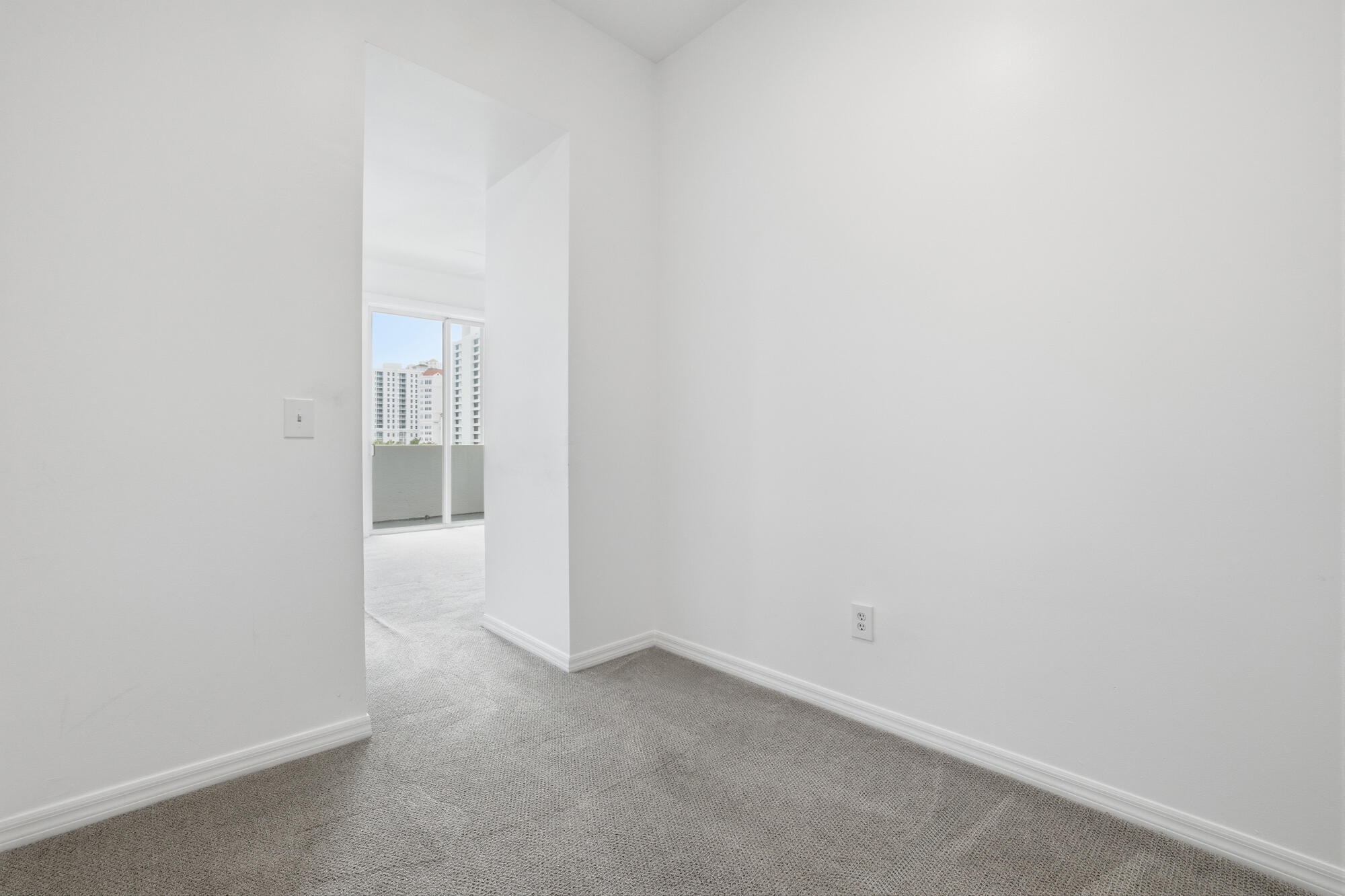PRADO CONDO - Residential