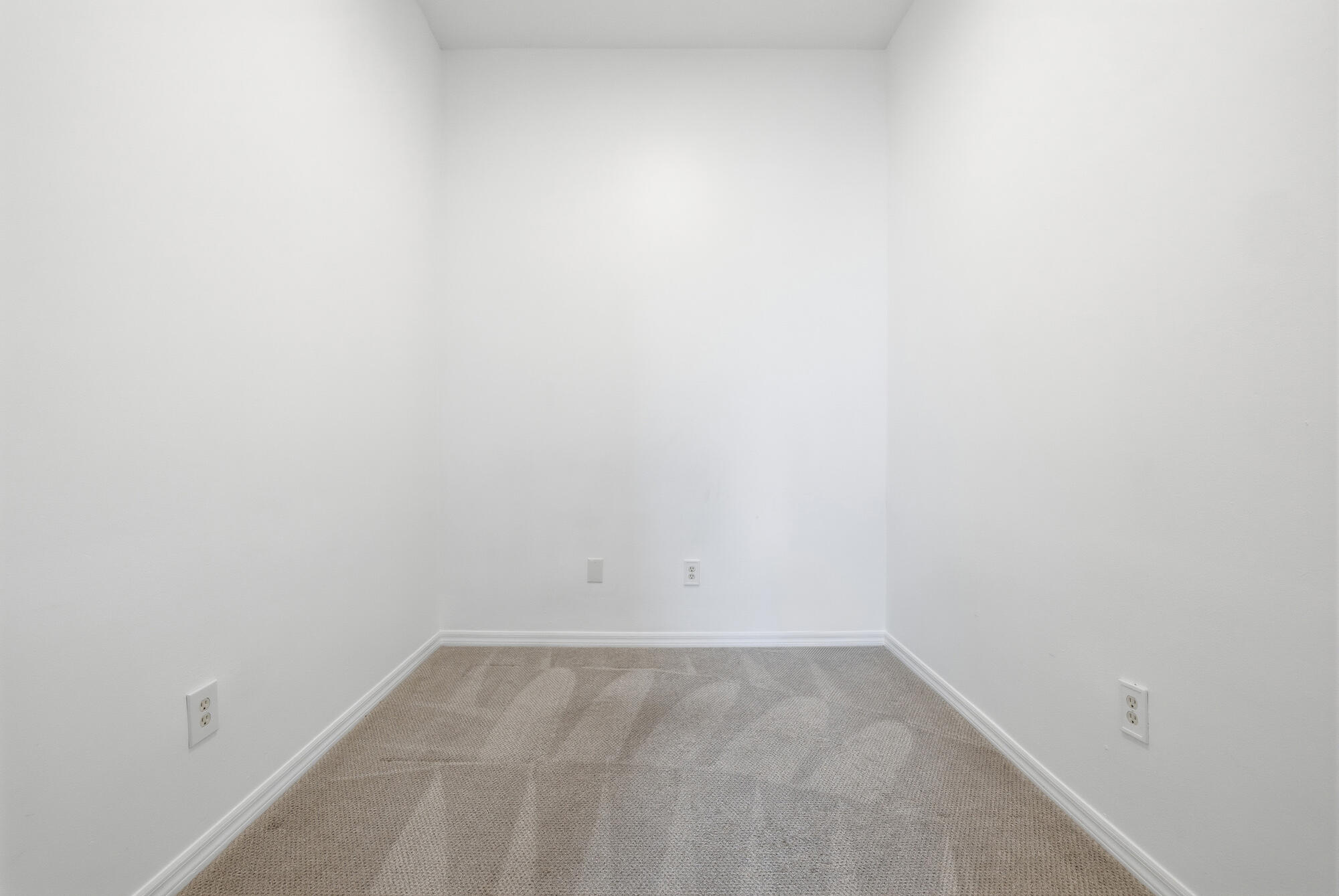 PRADO CONDO - Residential