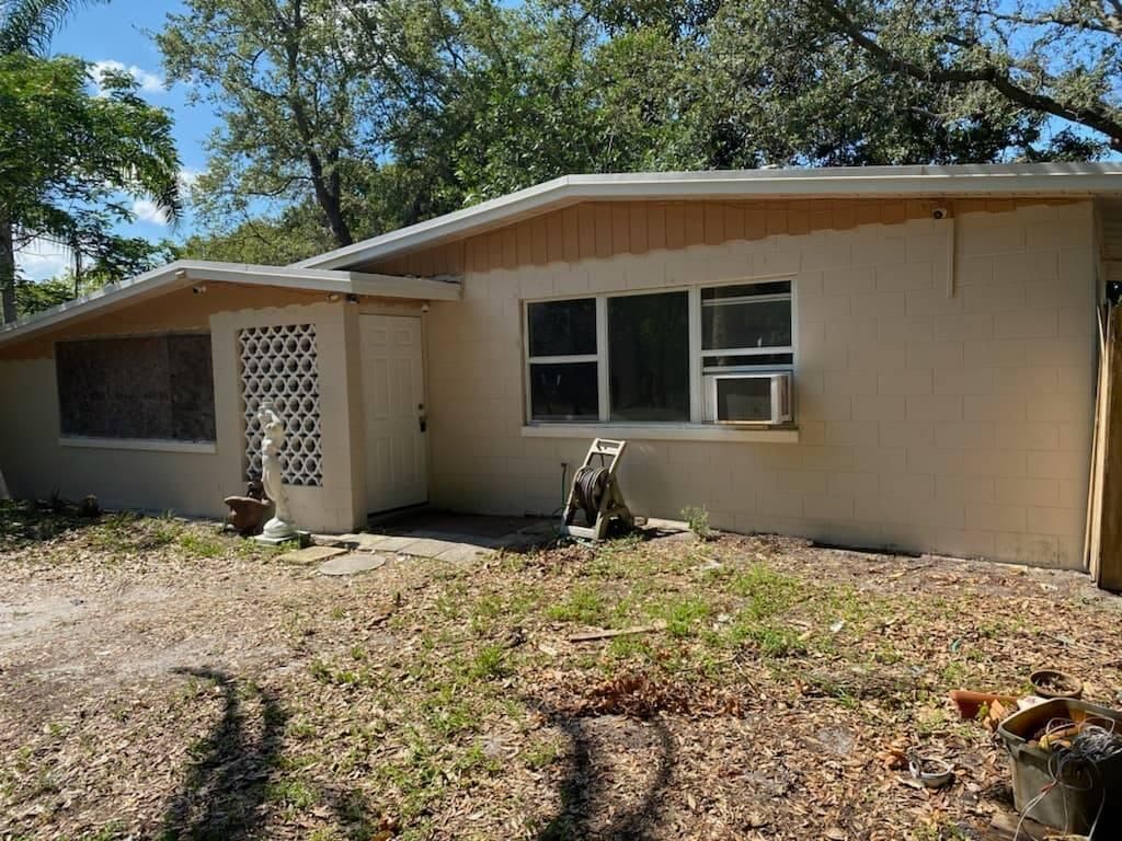 Photo of 350 Smallwood Avenue, Fort Pierce, FL 34982 (MLS # R10710336)