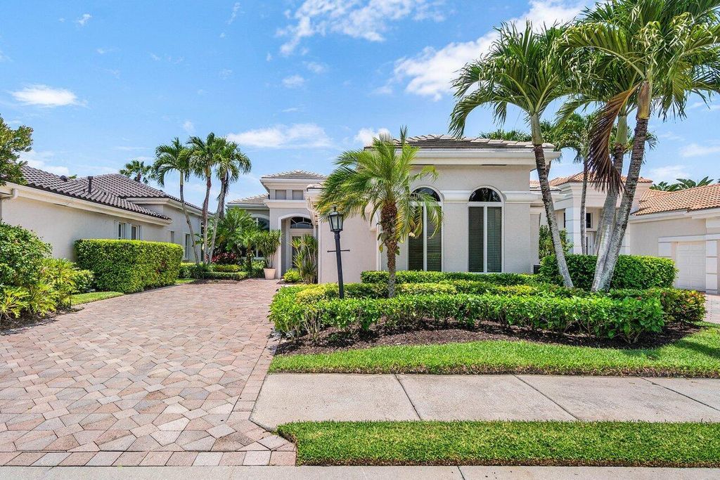 Photo of 391 Isle Court, Palm Beach Gardens, FL 33418 (MLS # R11101023)