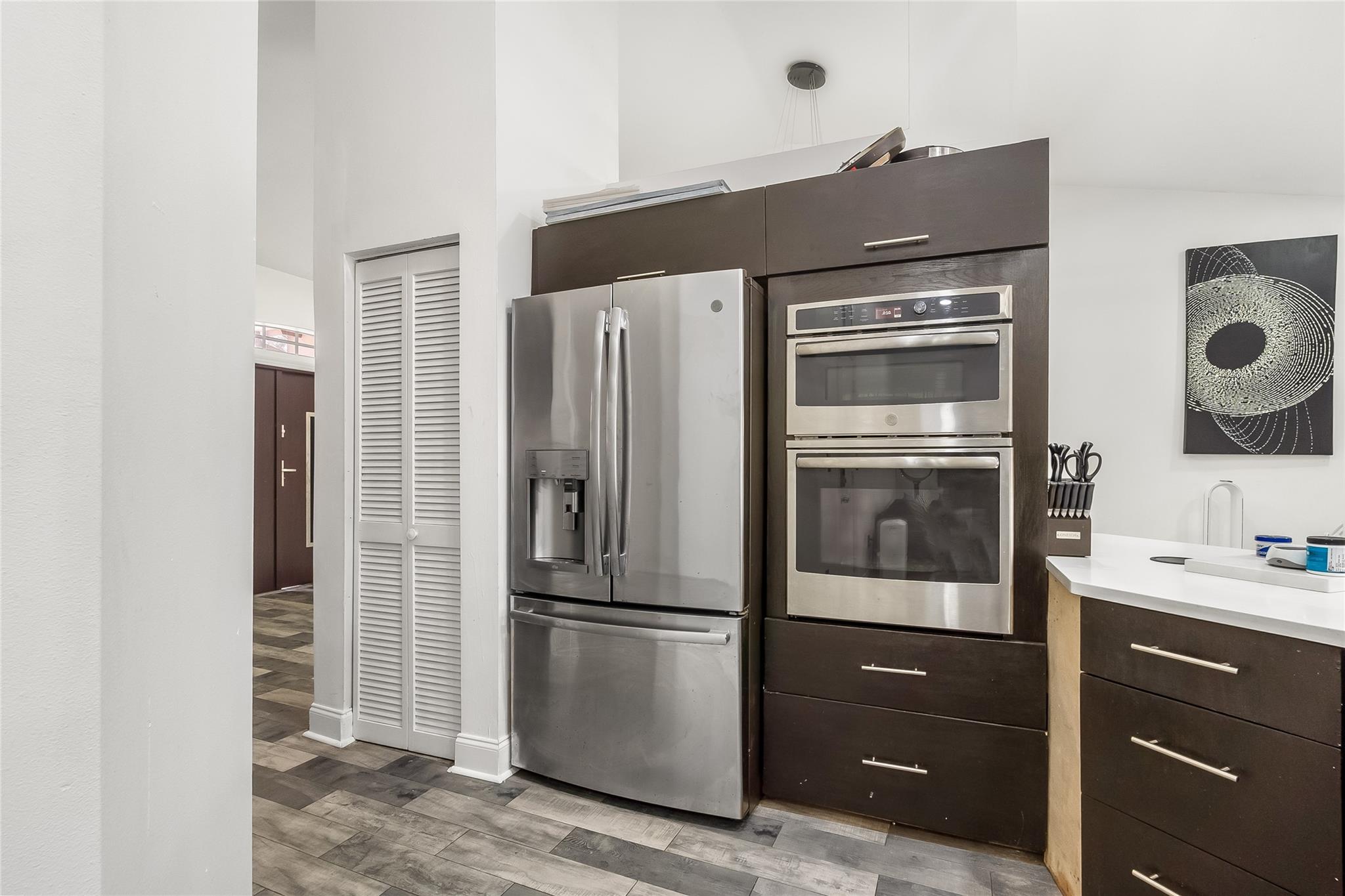 Avalon 160-4 B - Residential