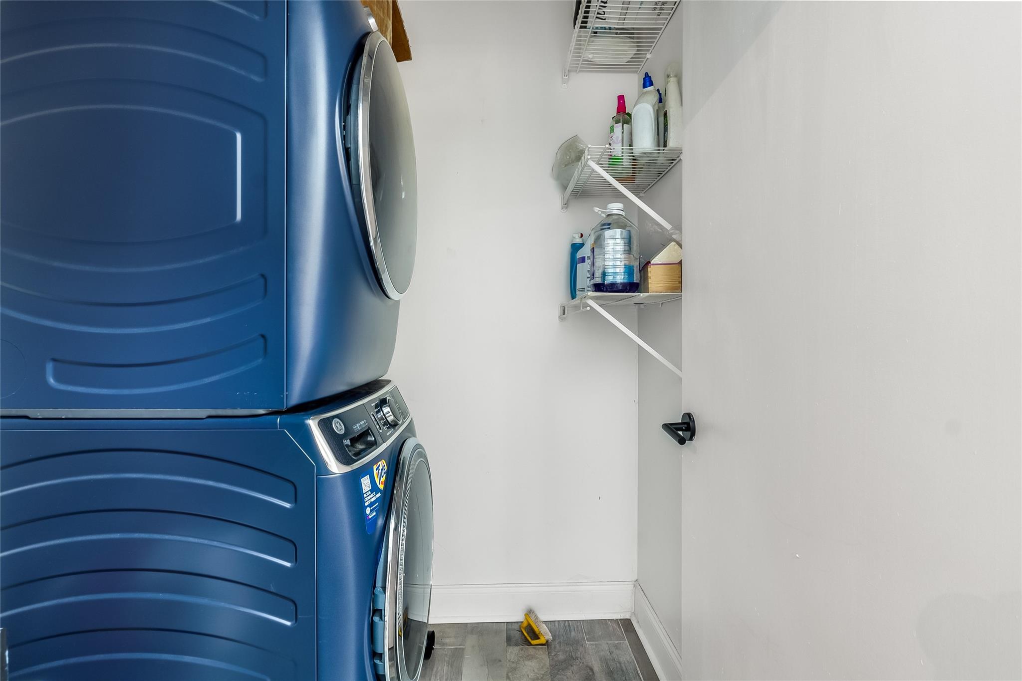 Avalon 160-4 B - Residential