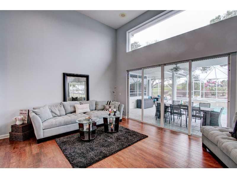 EAGLE GLEN - Residential