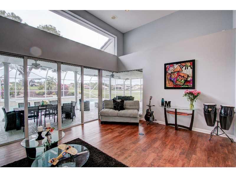 EAGLE GLEN - Residential