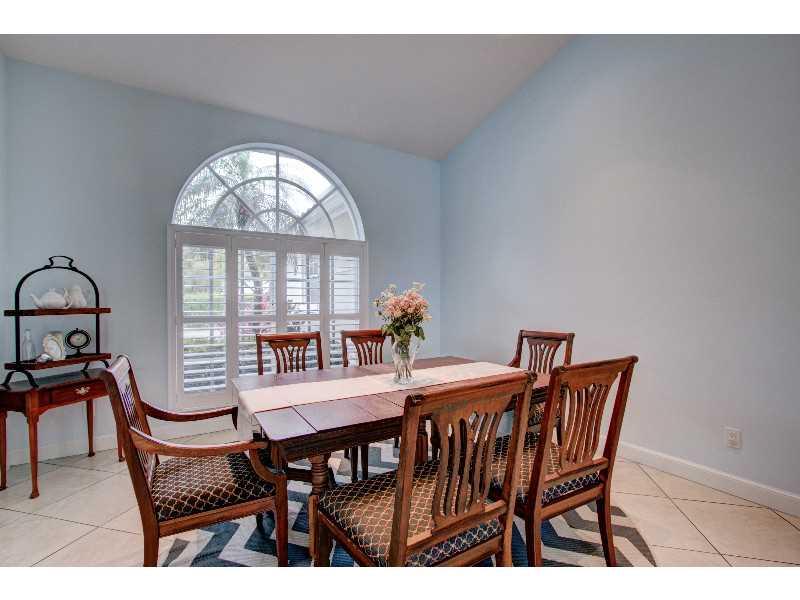 EAGLE GLEN - Residential