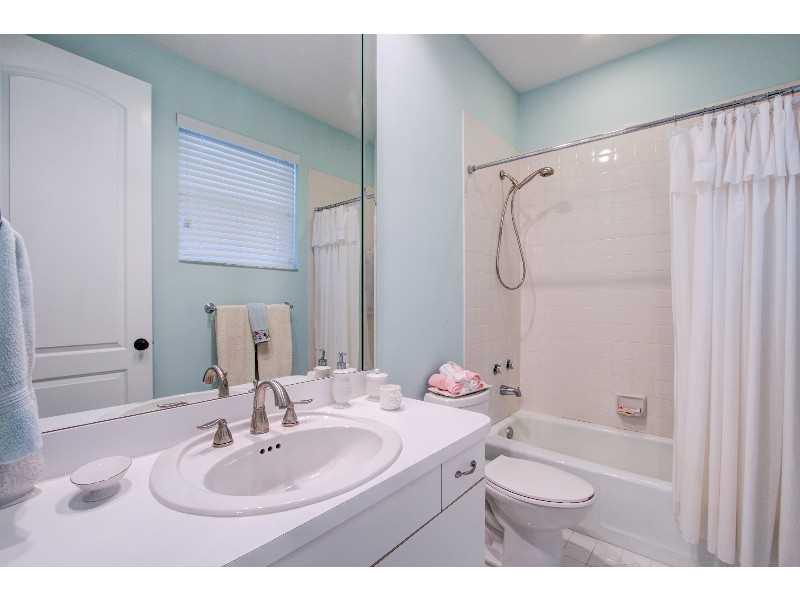 EAGLE GLEN - Residential