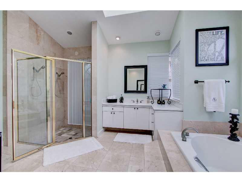 EAGLE GLEN - Residential