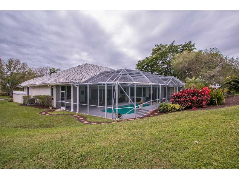 EAGLE GLEN - Residential