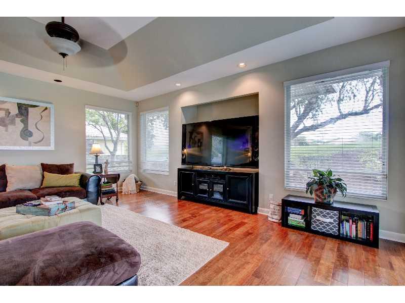 EAGLE GLEN - Residential