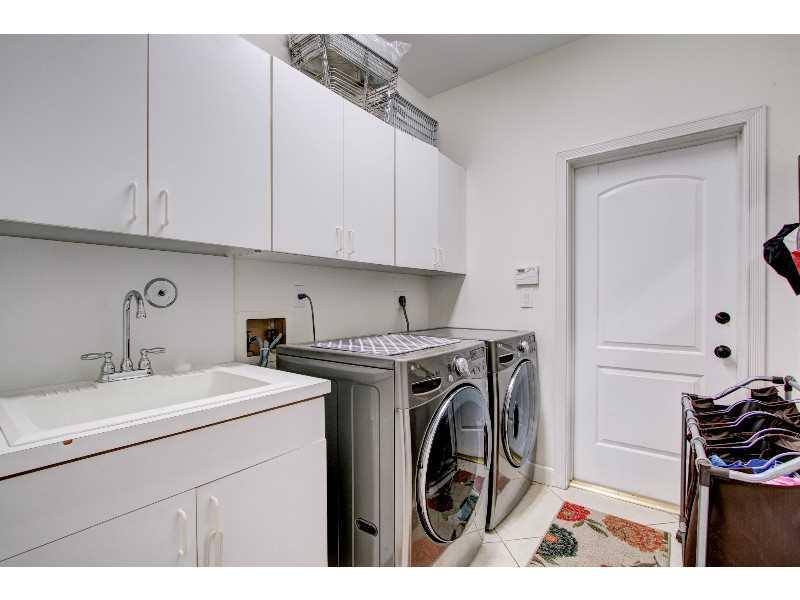 EAGLE GLEN - Residential