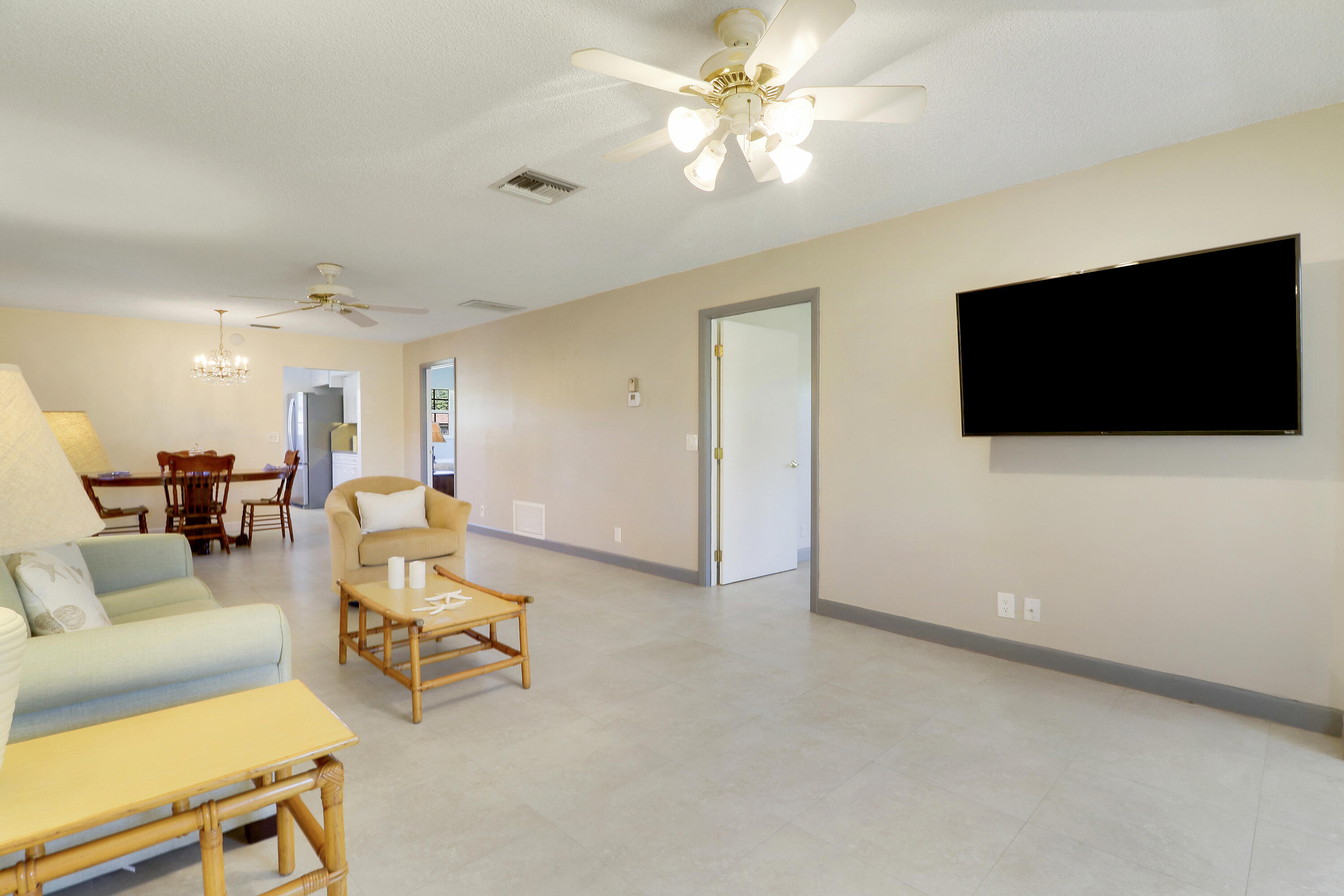 COUNTRY MANORS CONDO - Residential