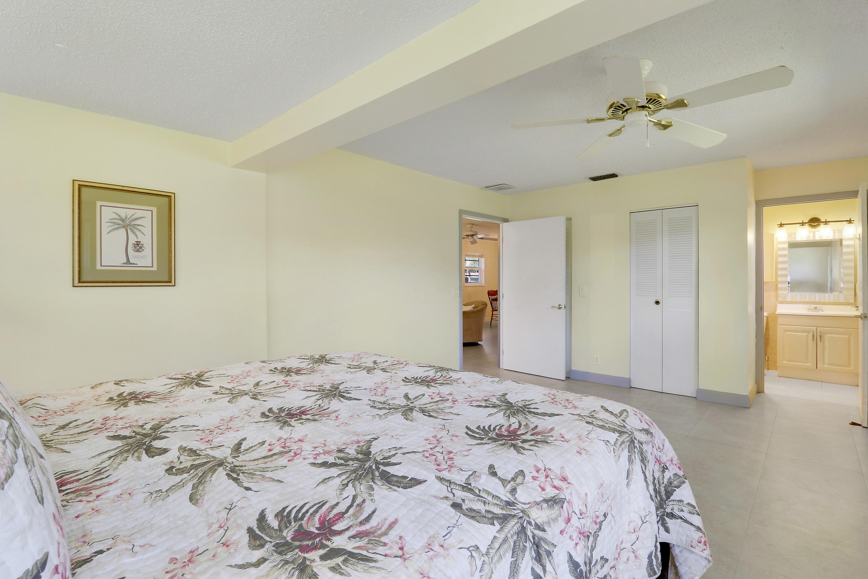 COUNTRY MANORS CONDO - Residential