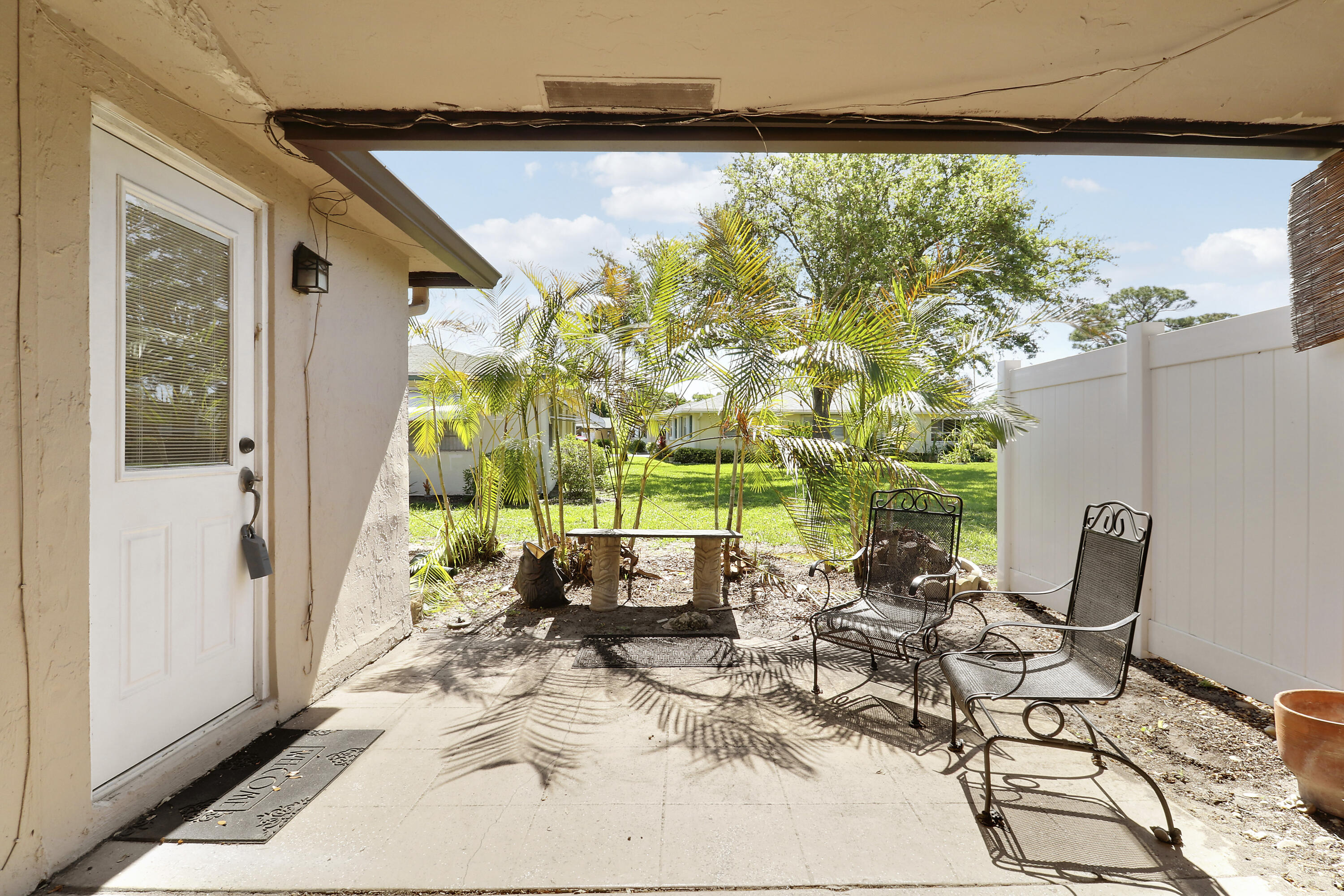 COUNTRY MANORS CONDO - Residential