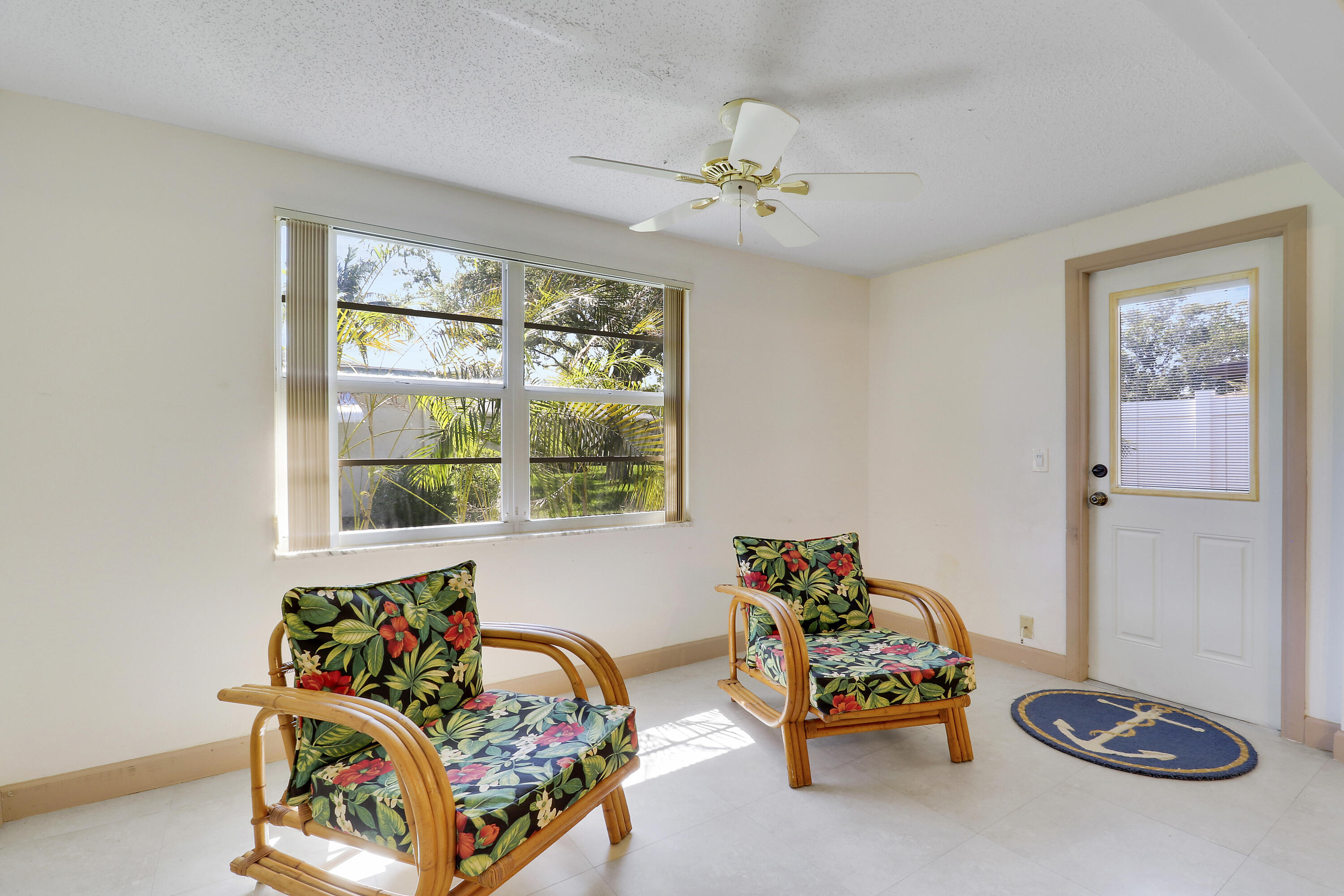 COUNTRY MANORS CONDO - Residential