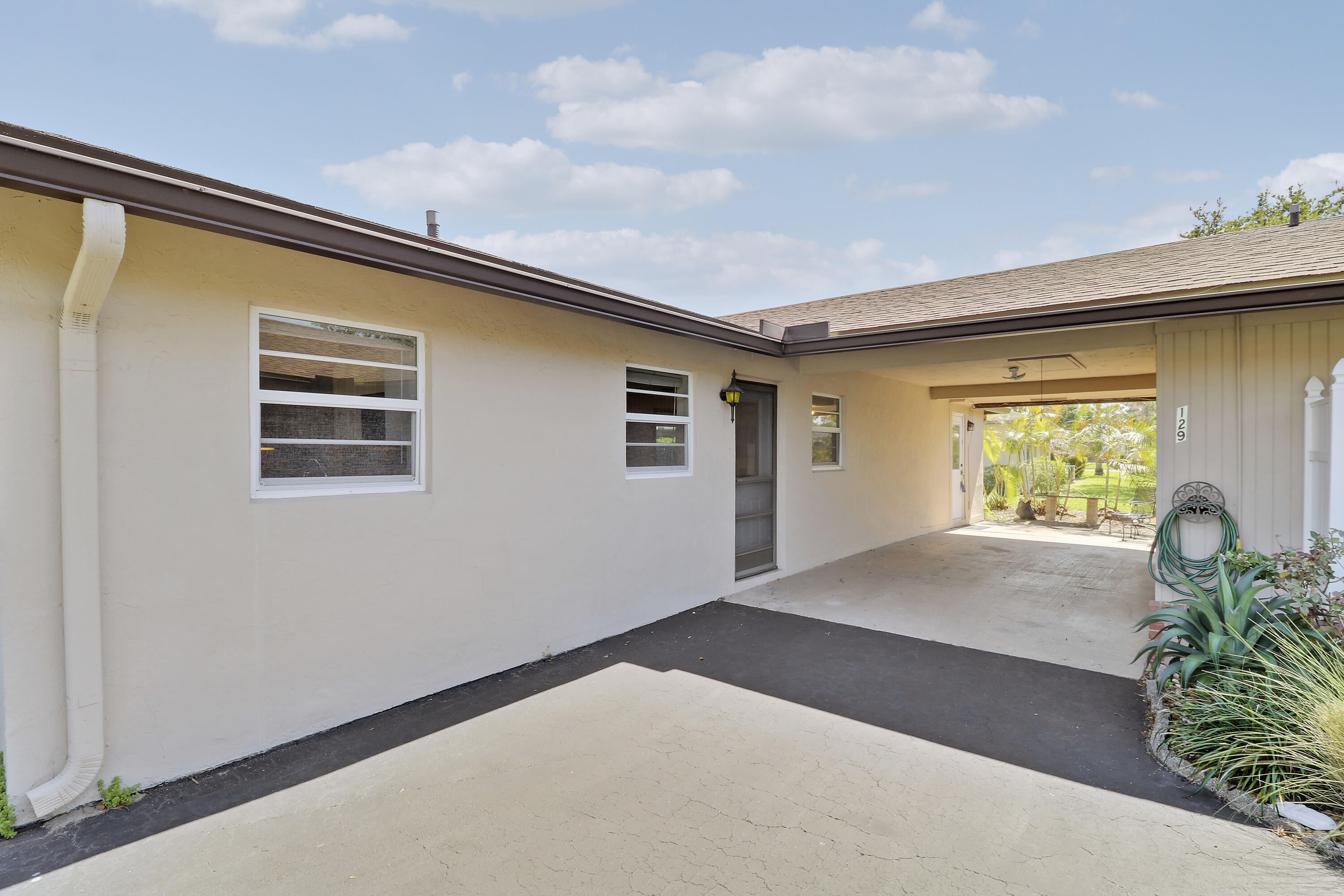 COUNTRY MANORS CONDO - Residential