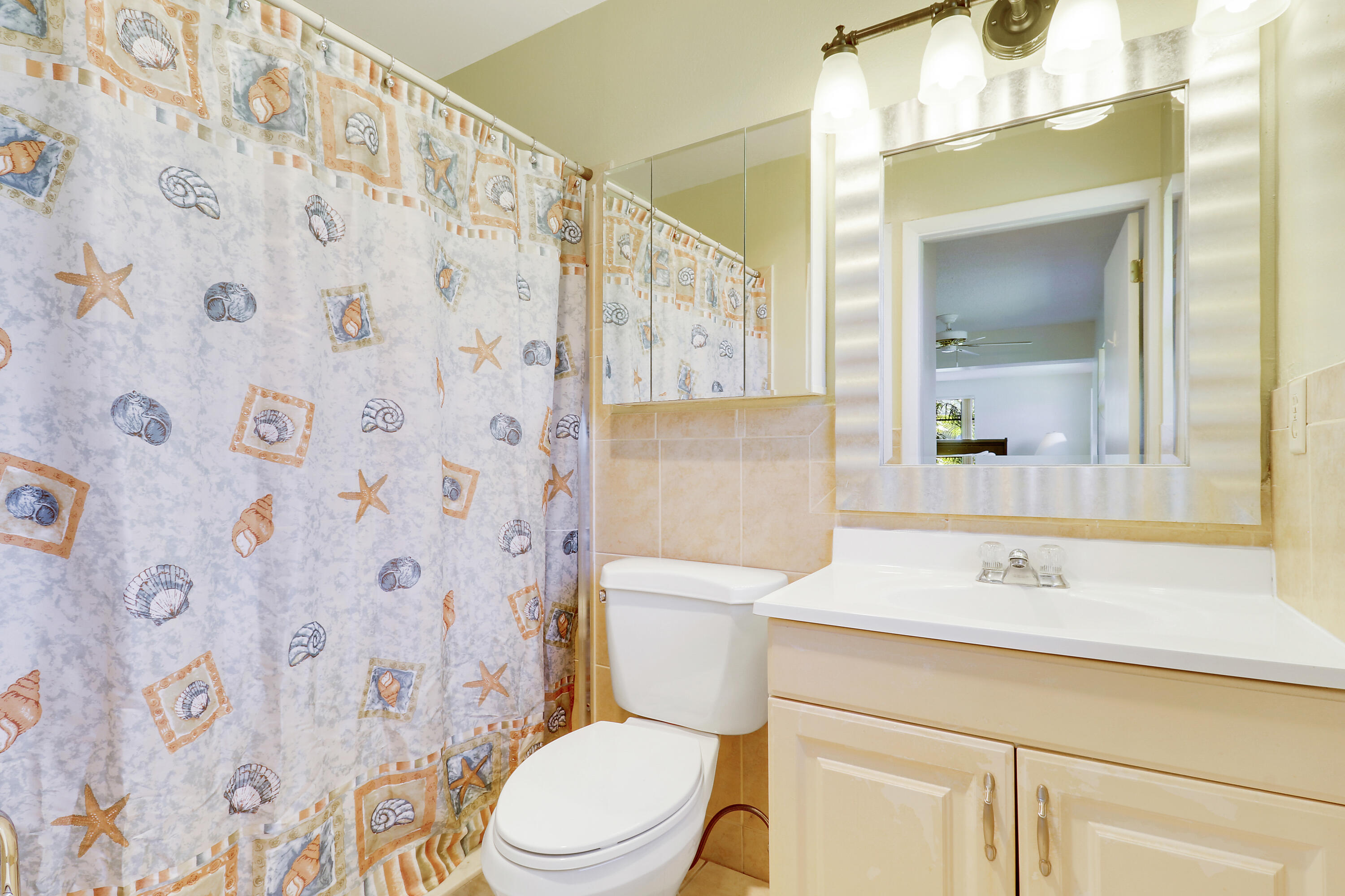 COUNTRY MANORS CONDO - Residential