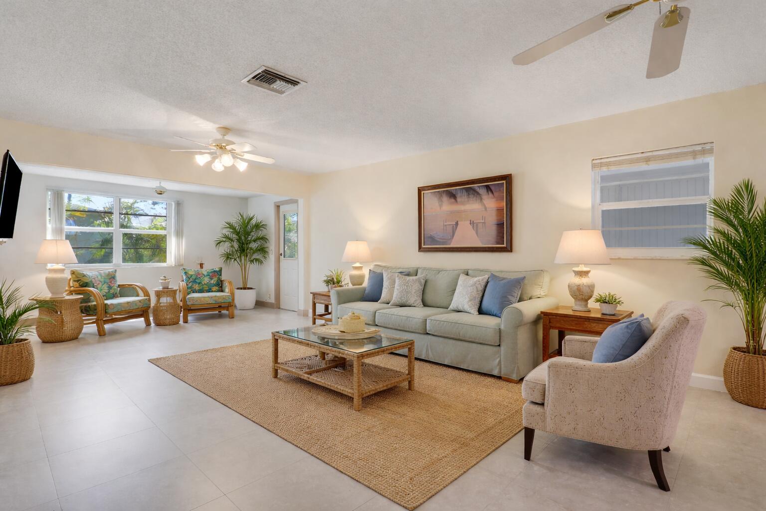 COUNTRY MANORS CONDO - Residential