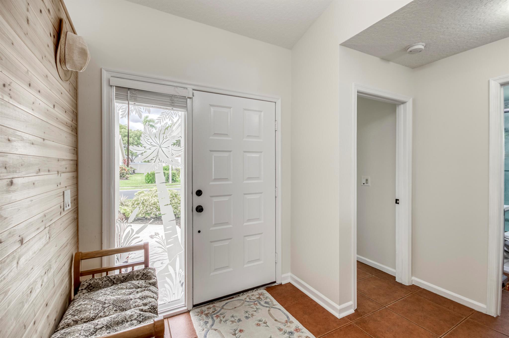 255 Moccasin Trail W