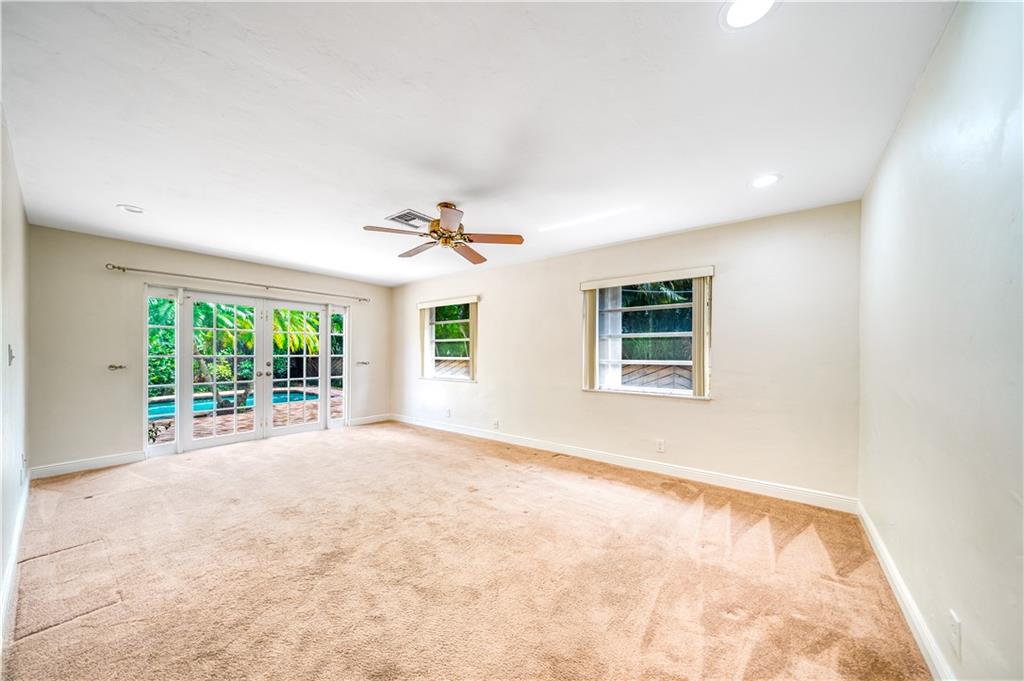 Oak Lane 70-20 B - Residential