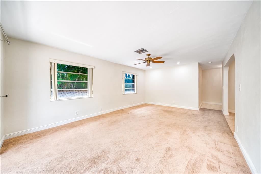 Oak Lane 70-20 B - Residential