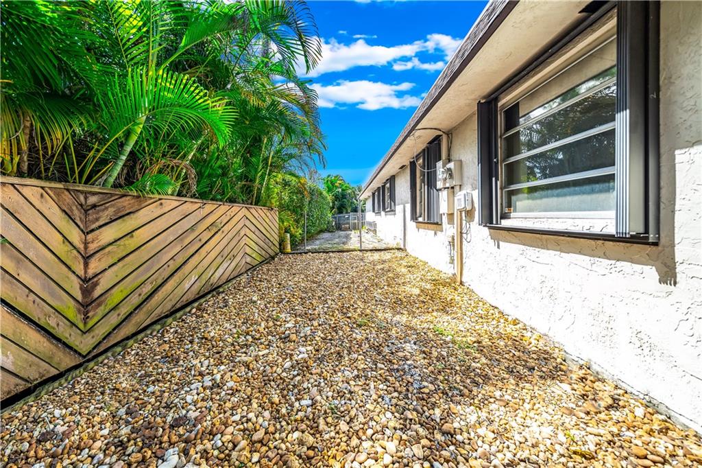 Oak Lane 70-20 B - Residential