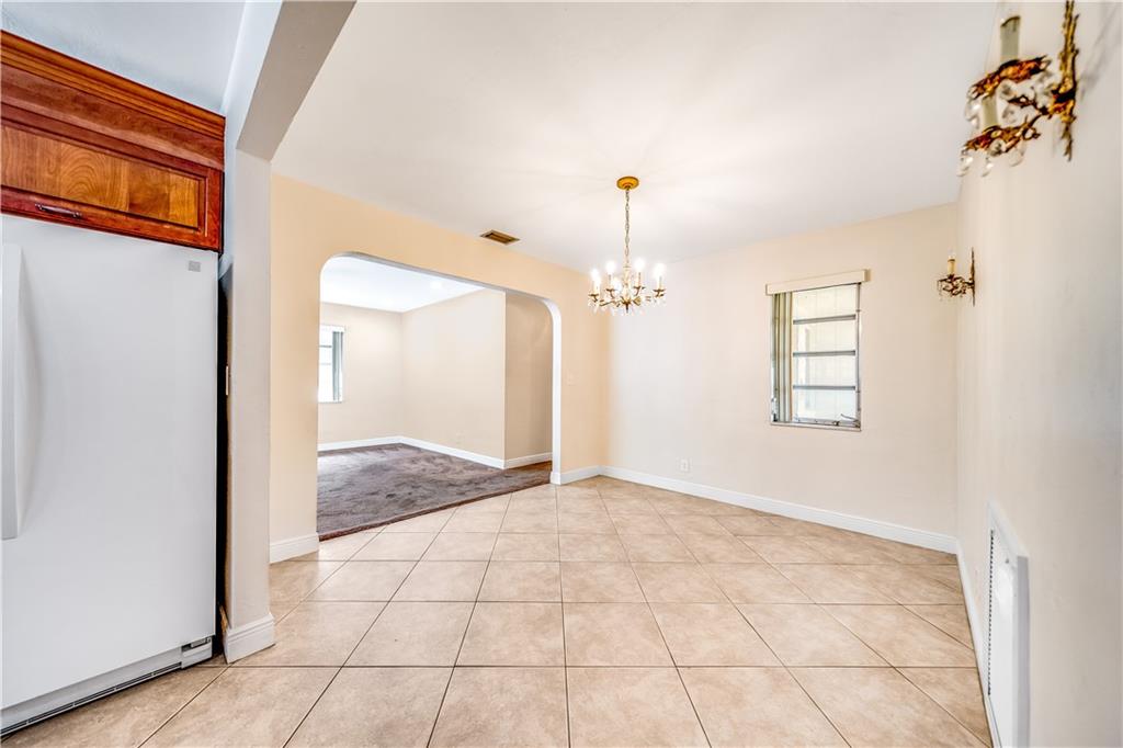 Oak Lane 70-20 B - Residential
