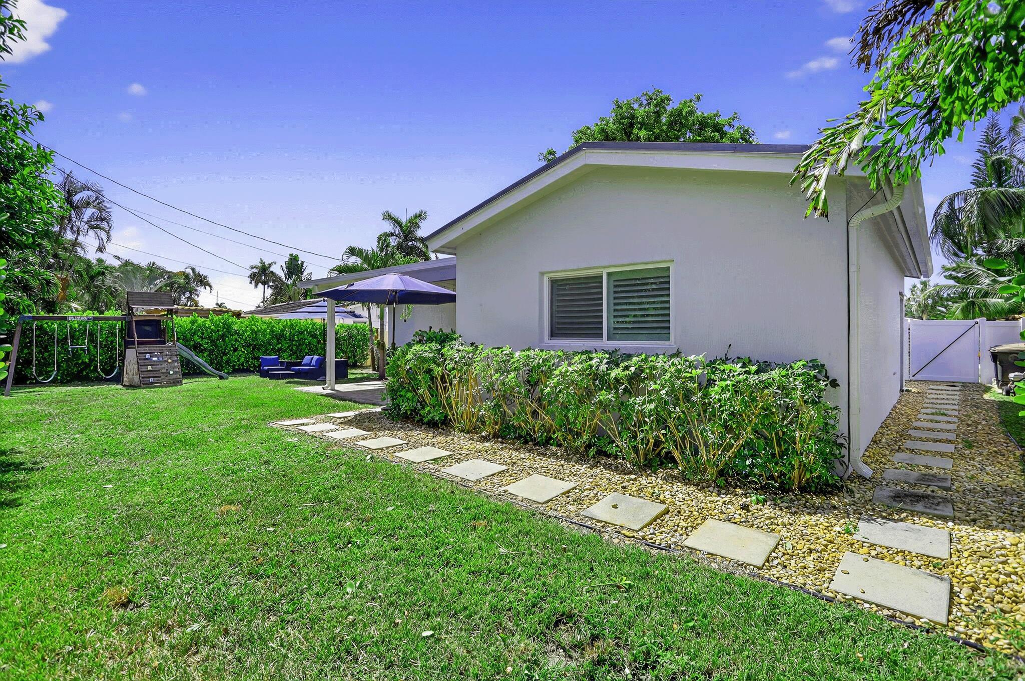 CORAL VILLAS - Residential