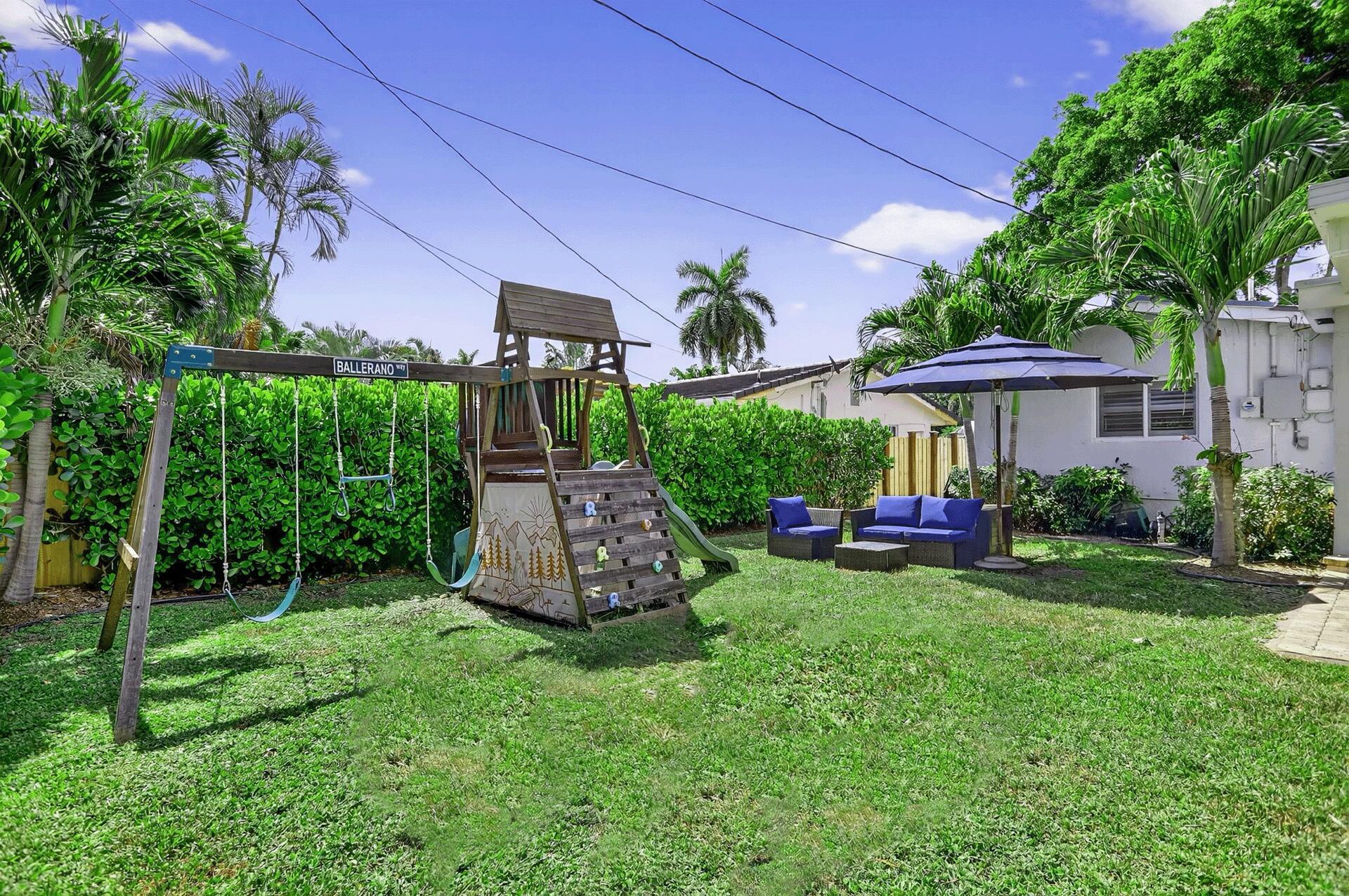 CORAL VILLAS - Residential
