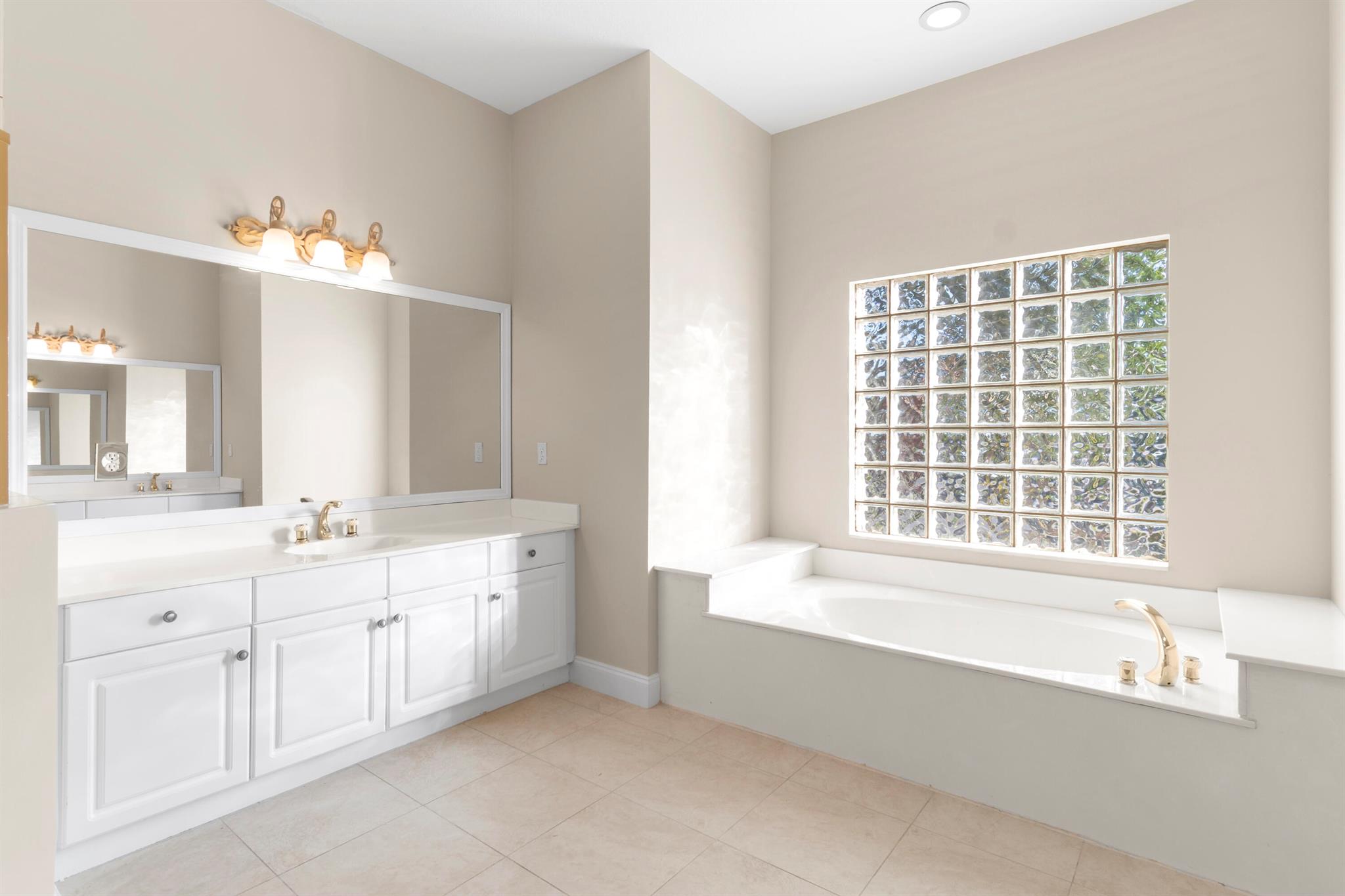 BOYNTON WATERS WEST 1 - Residential Lease