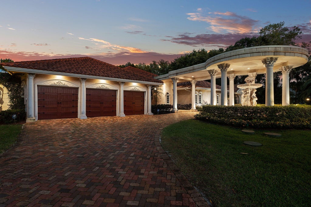 Photo of 16090 Rio Del Paz, Delray Beach, FL 33446 (MLS # B26050683)