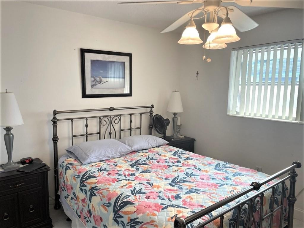 HOLLYWOOD TERRACE - Residential