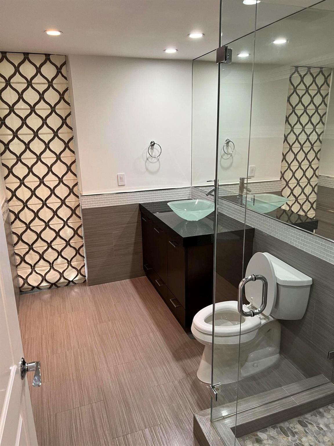 ESTANCIA II OF VIA VERDE - Residential Lease