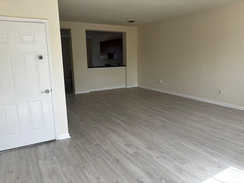 Photo of 221 Greenwich Circle #209, Jupiter, FL 33458 (MLS # R11116031)