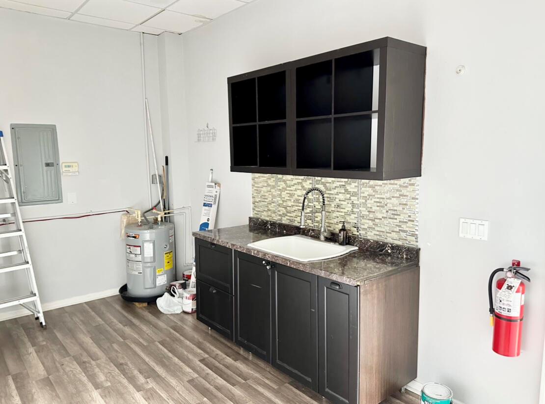 DELRAY TOWN OF - Commercial Lease