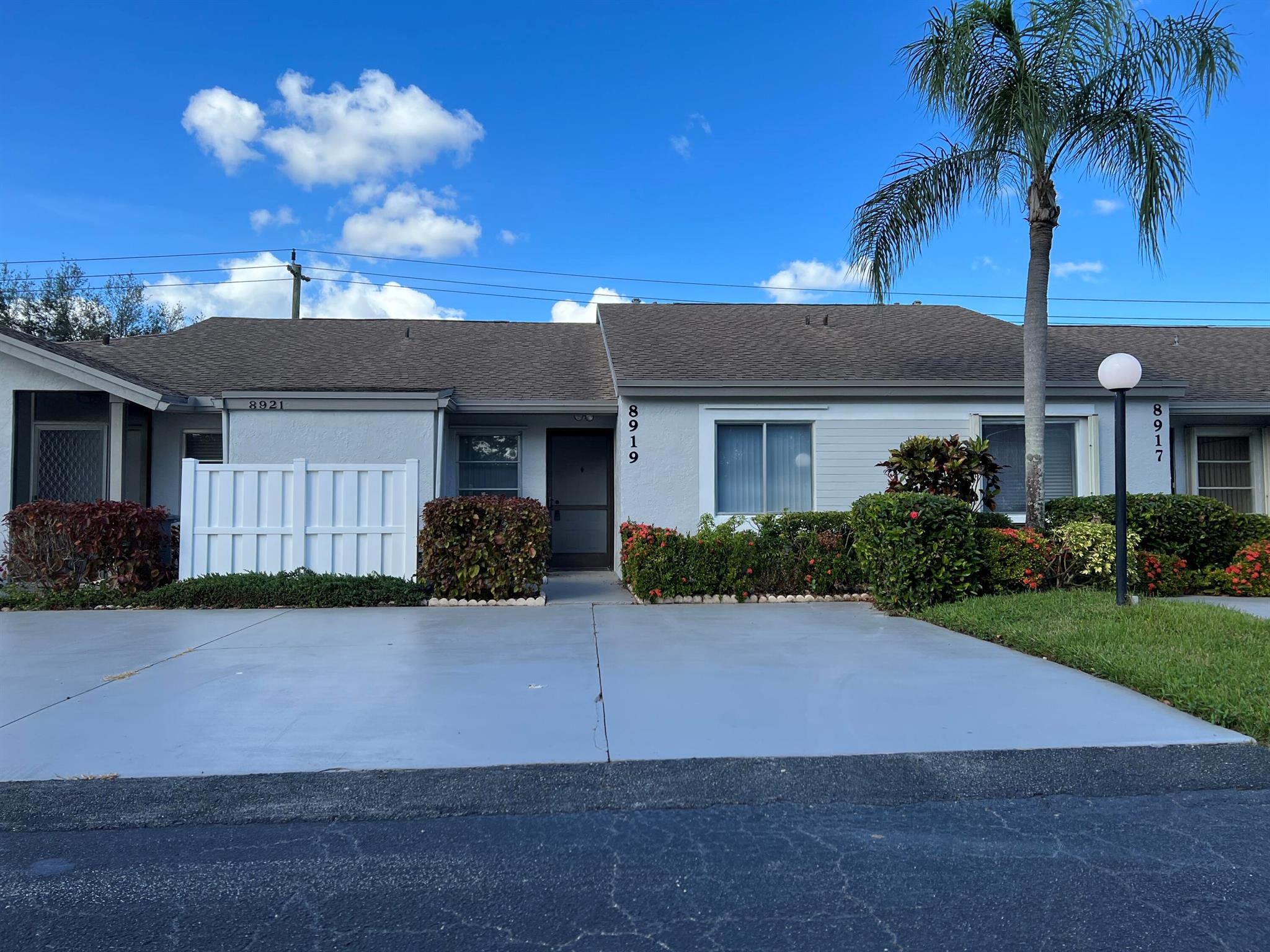 WHISPER WALK /PARKLANE - Residential Lease