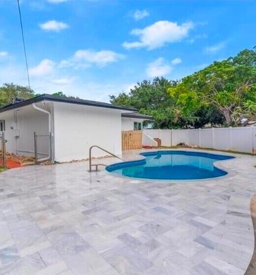 Hollywood Hills - Residential