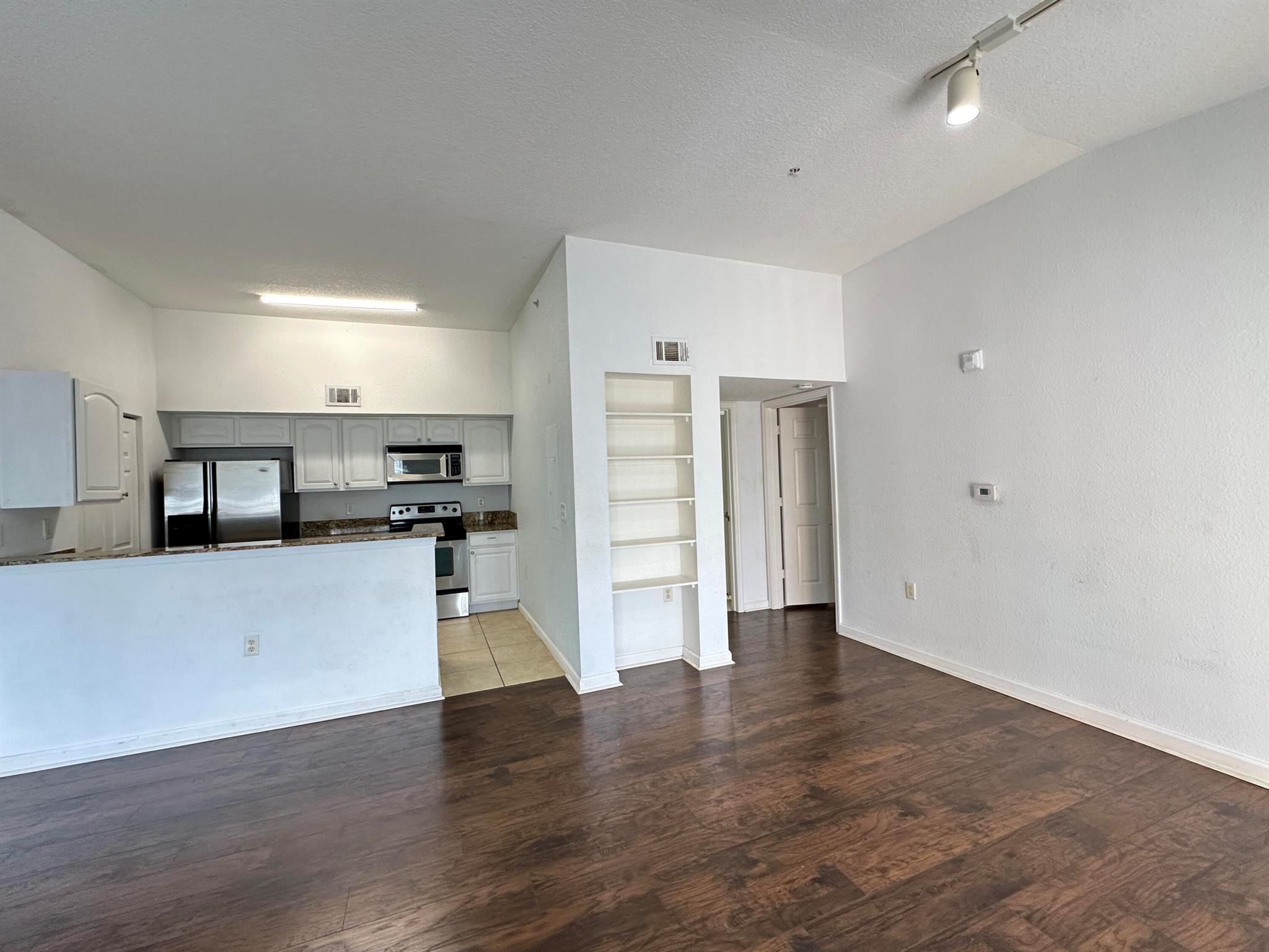 THE CLUB AT ST LUCIE WEST - Residential Lease