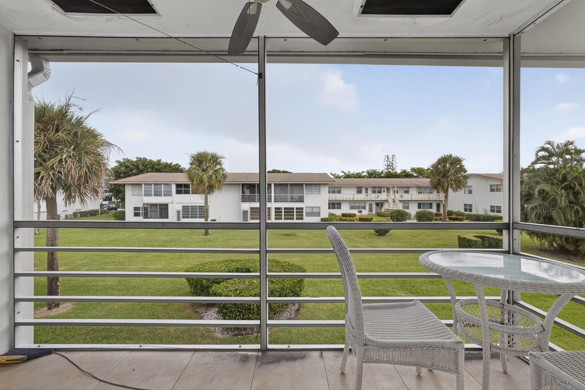CENTURY VILLAGE EASTHAMPT - Residential