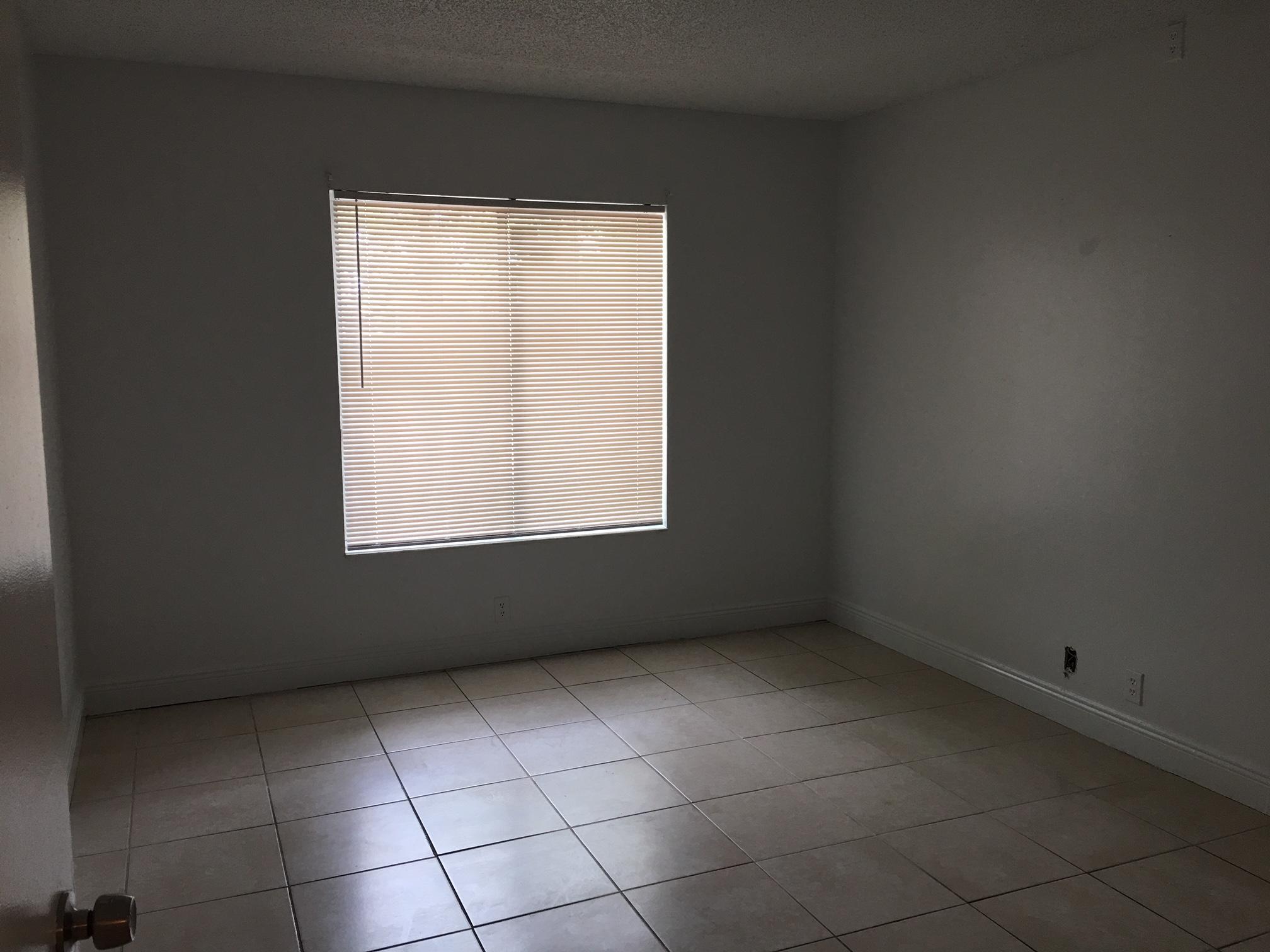 PARADISE COVE AT PALM BEACH LAKES CONDO - Residential Lease