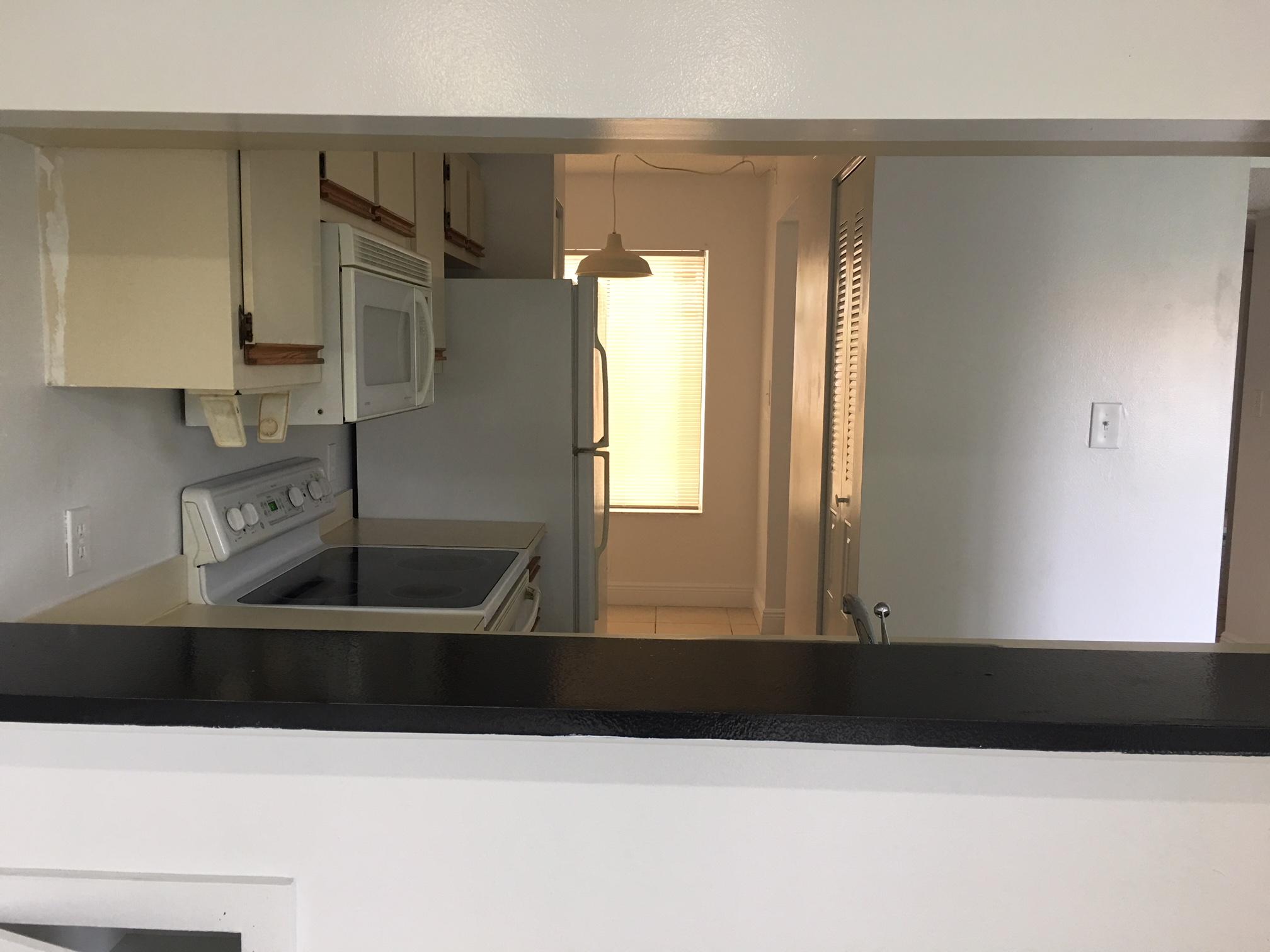 PARADISE COVE AT PALM BEACH LAKES CONDO - Residential Lease