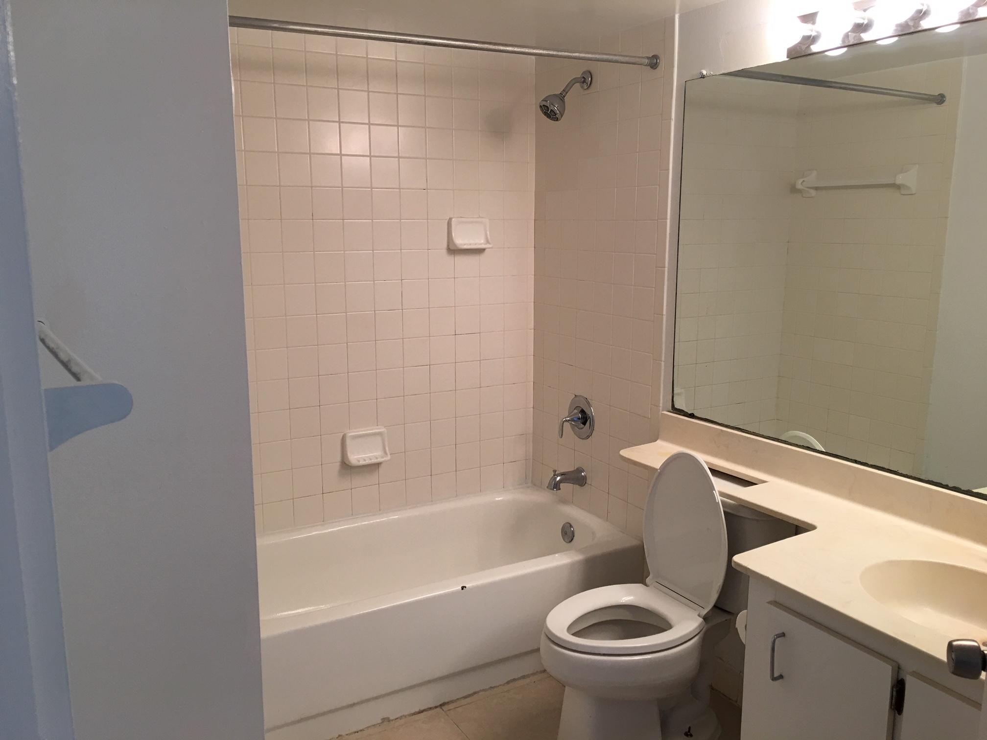 PARADISE COVE AT PALM BEACH LAKES CONDO - Residential Lease