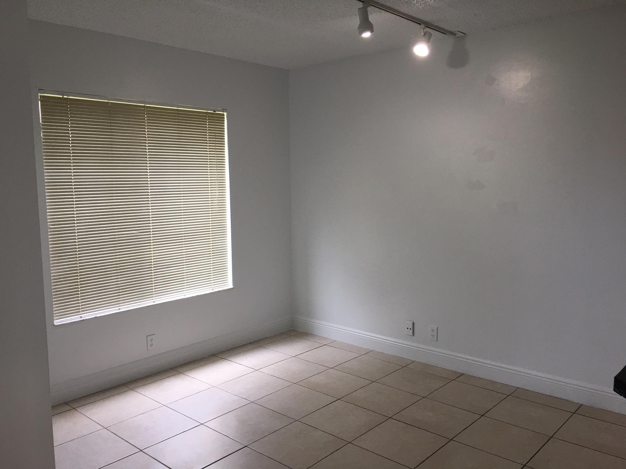 PARADISE COVE AT PALM BEACH LAKES CONDO - Residential Lease