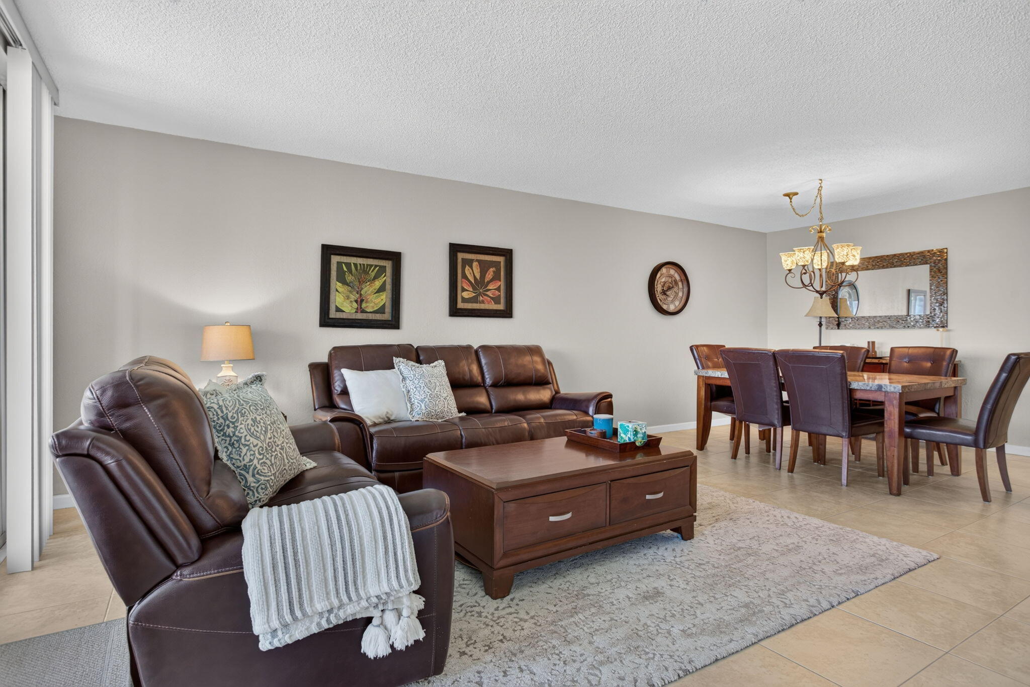 2671 S COURSE Drive 710, Pompano Beach, FL, 33069/$269,000 2 2671 S COURSE Drive 710