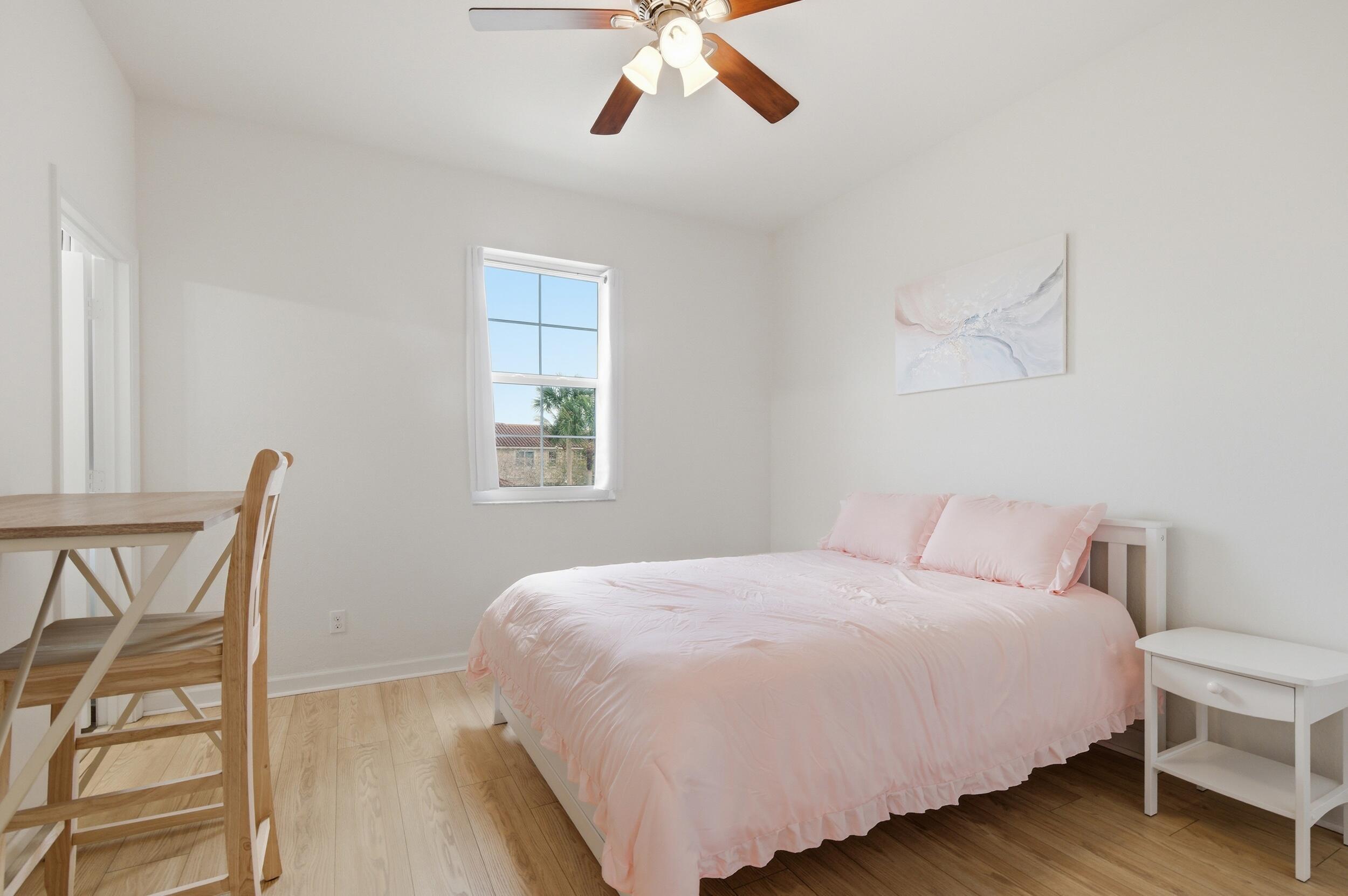 CHARLESTON COMMONS 2 - Residential