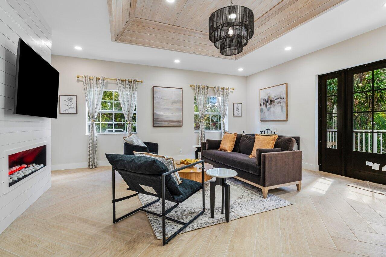 TROPIC ISLE IN - Residential Lease